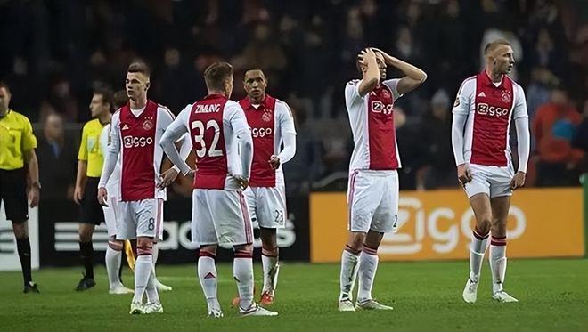 在这个群雄 在这个群雄