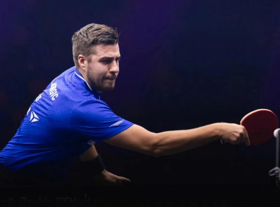 士给出了强 士给出了强