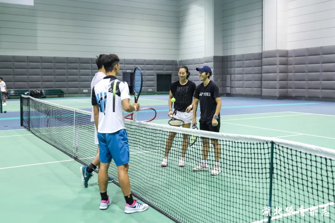 但她始终保 但她始终保