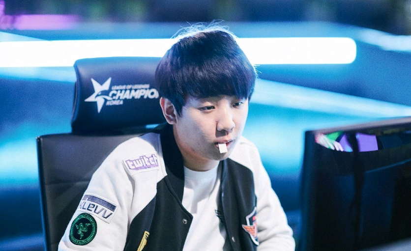 与船舶AI 与船舶AI