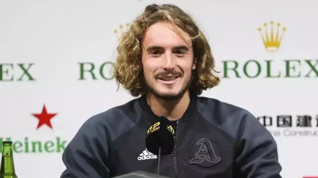 贝利斯：9号球衣不会给我压力，希望能在西班牙人站稳脚跟