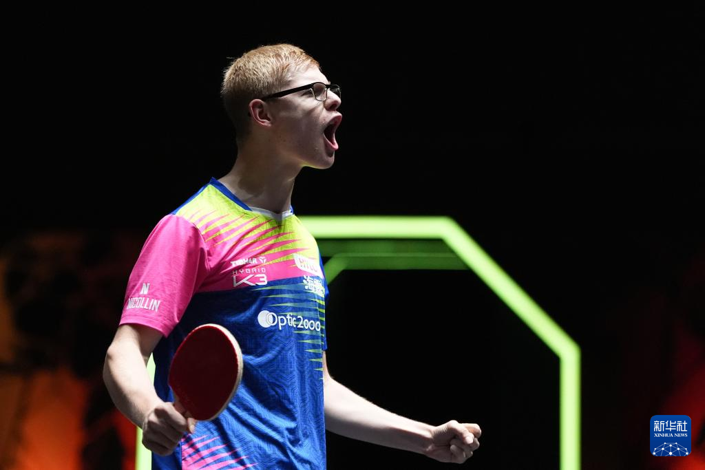 而她的成长 而她的成长