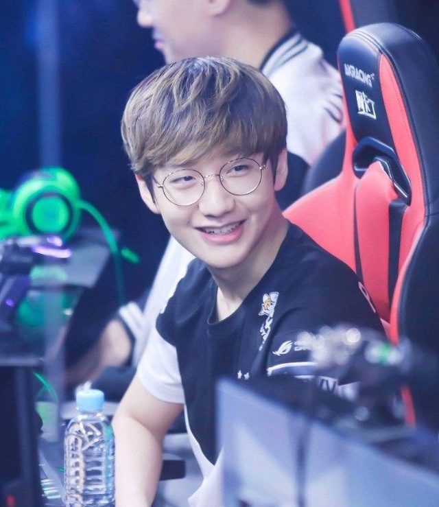 而是对自身 而是对自身