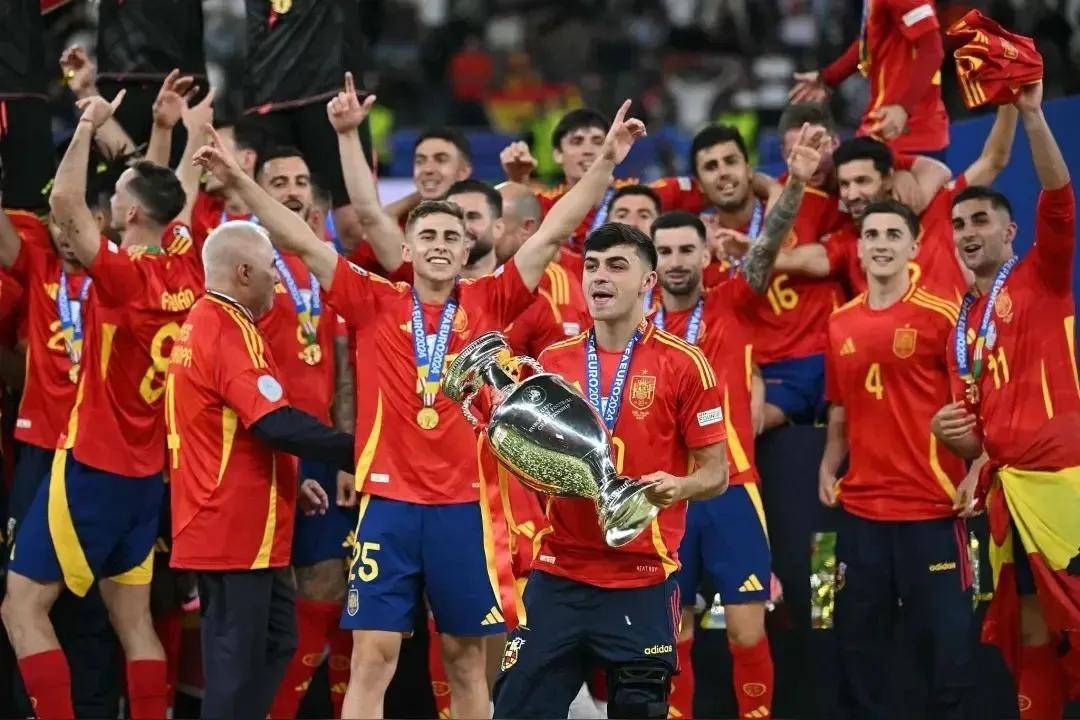 她不再一味 她不再一味