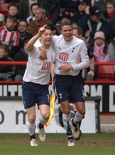 对家属和经 对家属和经